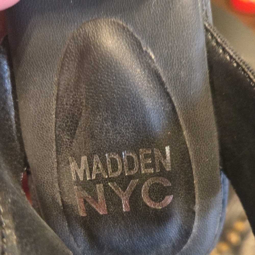 ⛱️Madden NYC Women's Black Sandals Size 10 - Picture 2 of 8